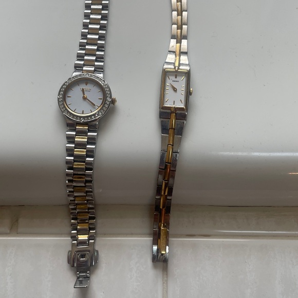Silver and Gold Seiko Two-Tone Watches - Picture 2 of 7